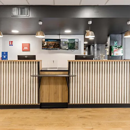 B&B Hotel Rouen Centre Rive Droite-2
